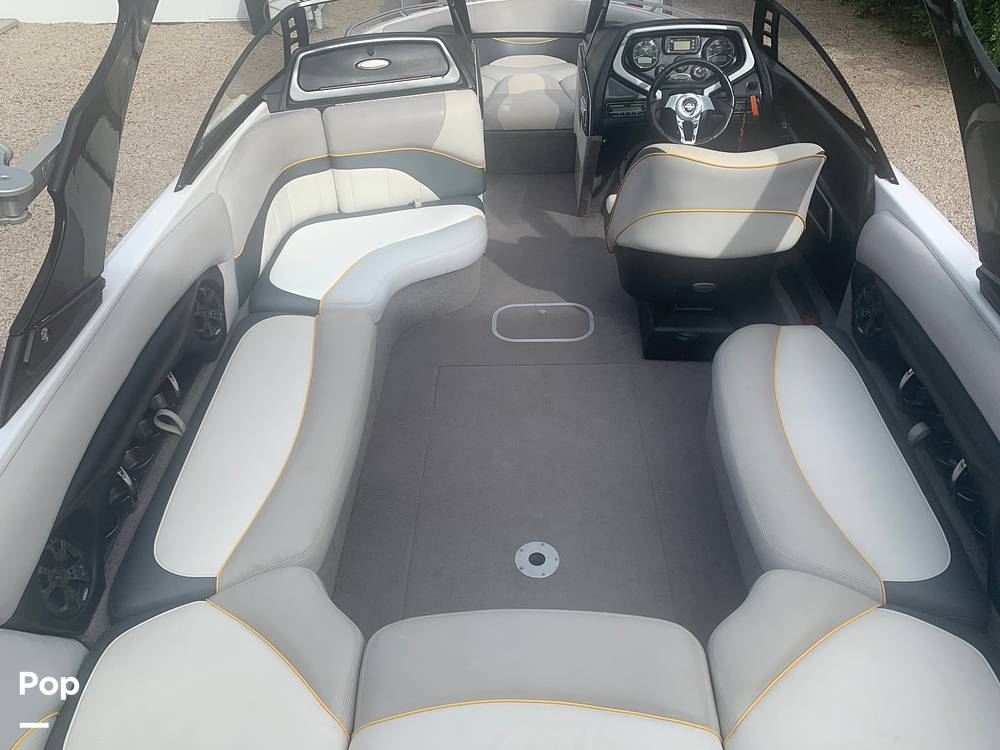 Slide: The Image of Malibu Wakesetter 23 LSV 2008 - 27