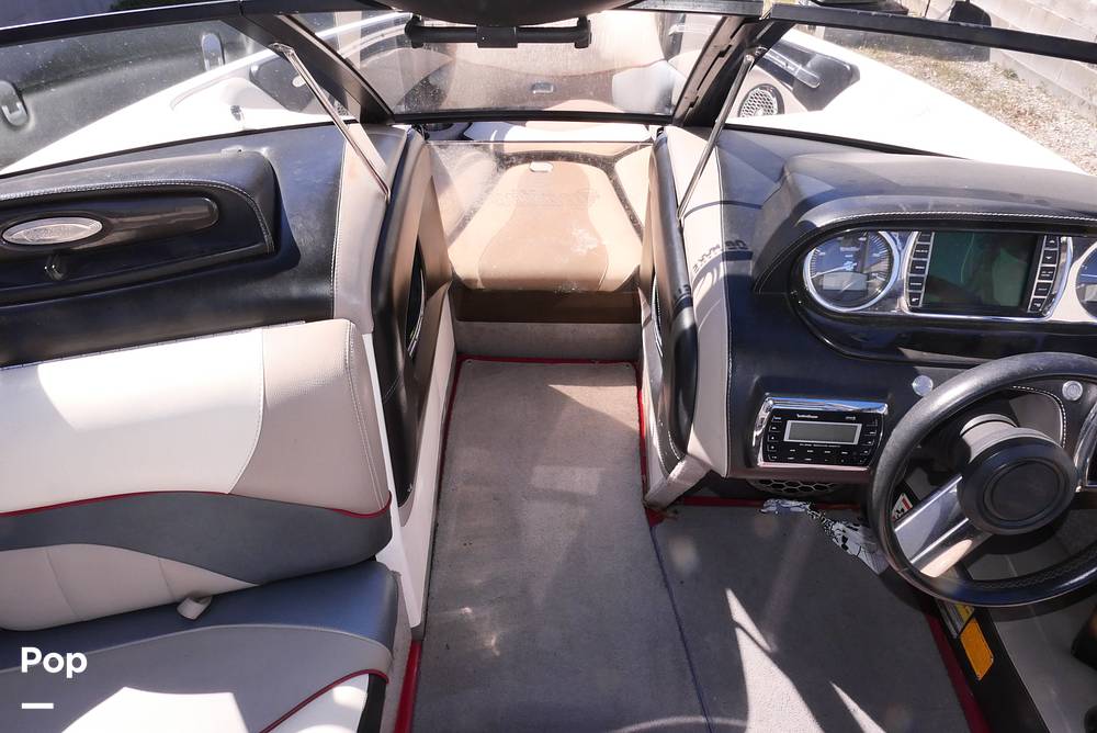 Slide: The Image of Malibu Wakesetter 23 LSV 2011 - 15209443
