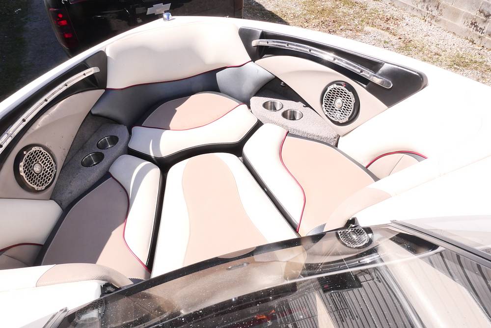 Slide: The Image of Malibu Wakesetter 23 LSV 2011 - 15209447