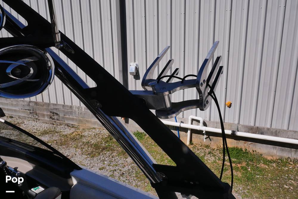 Slide: The Image of Malibu Wakesetter 23 LSV 2011 - 15209463