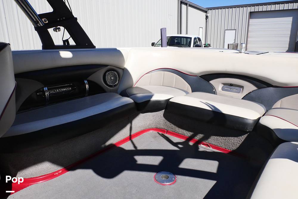 Slide: The Image of Malibu Wakesetter 23 LSV 2011 - 15209470