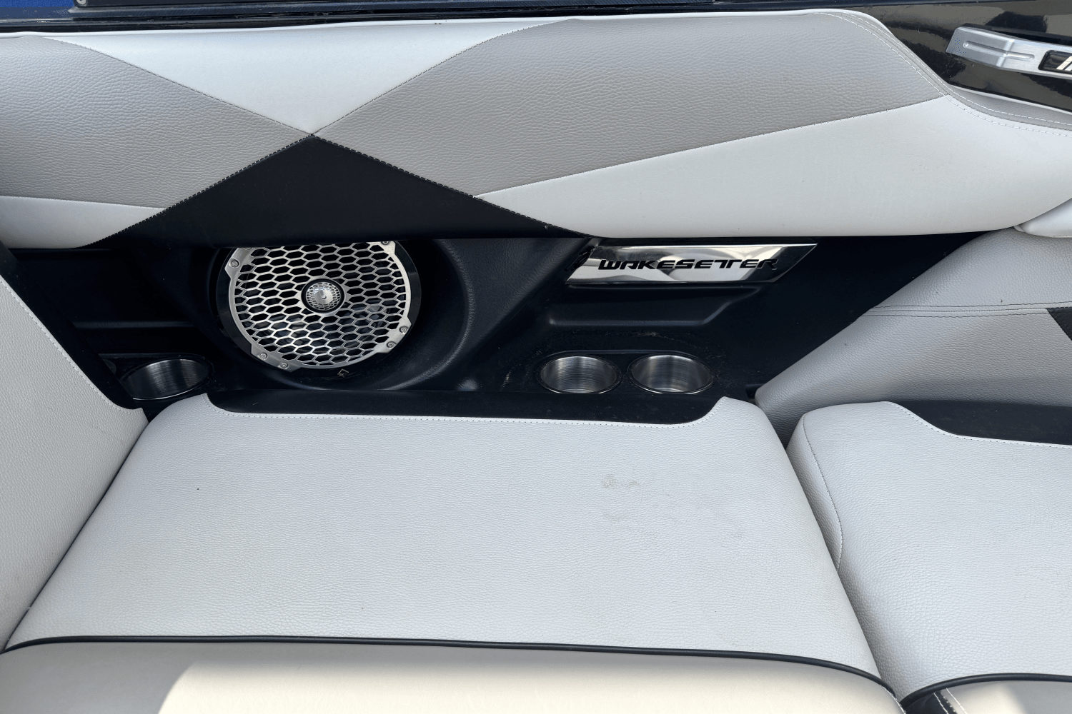 Slide: The Image of Malibu WAKESETTER 23 LSV 2015 - 24