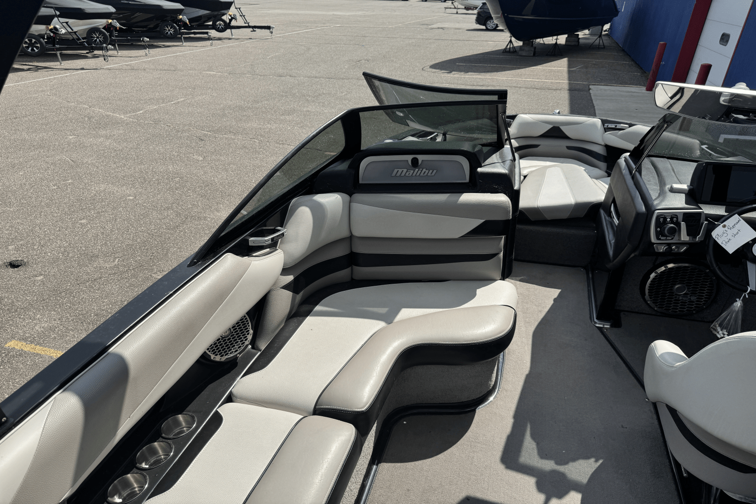 Slide: The Image of Malibu WAKESETTER 23 LSV 2015 - 28