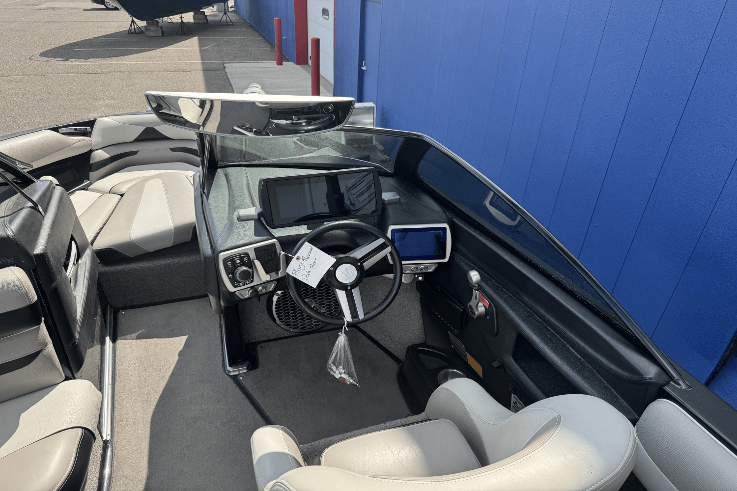 Slide: The Image of Malibu WAKESETTER 23 LSV 2015 - 32