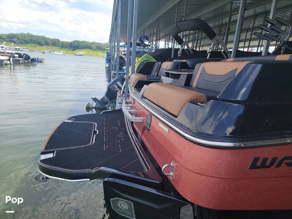 Slide: The Image of Malibu Wakesetter 23 LSV 2024 - 15605049