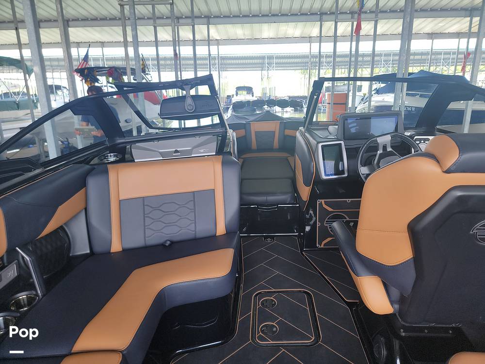 Slide: The Image of Malibu Wakesetter 23 LSV 2024 - 15605059