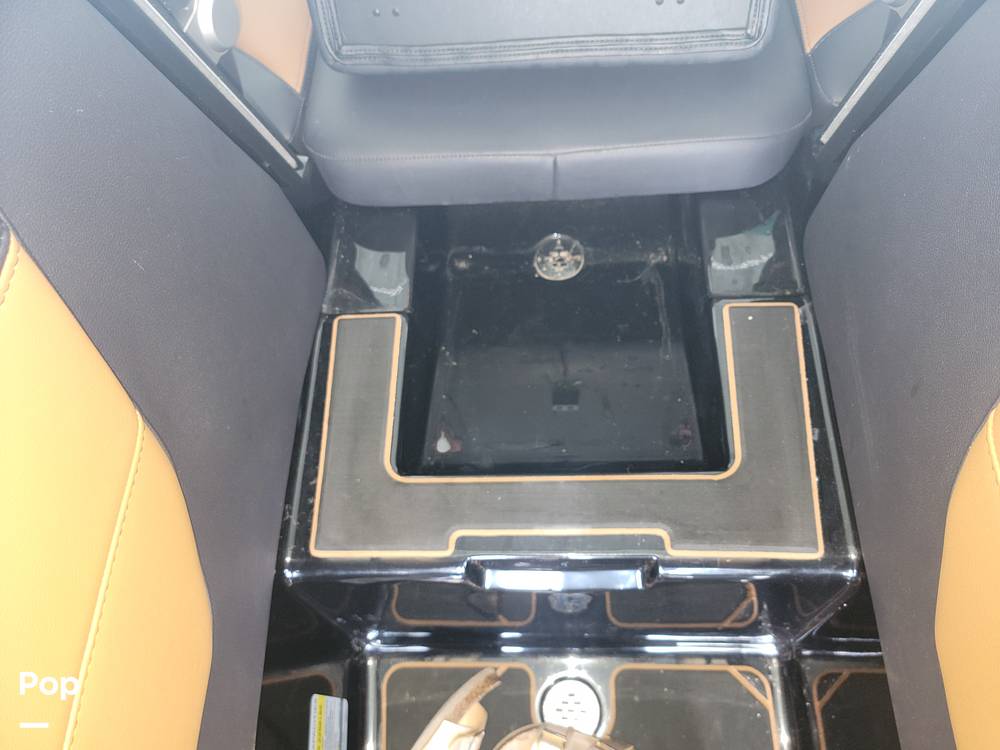 Slide: The Image of Malibu Wakesetter 23 LSV 2024 - 15605064