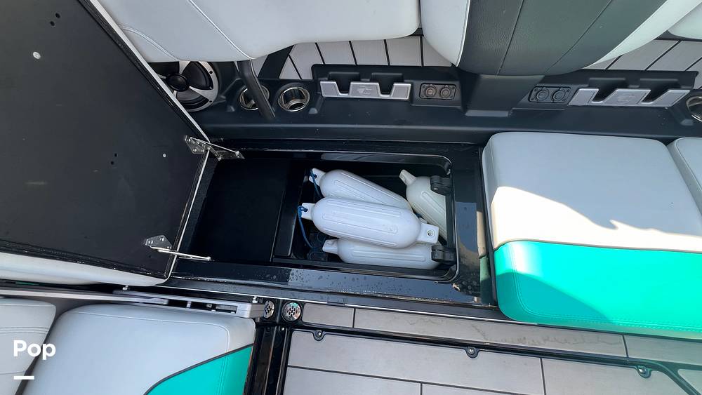 Slide: The Image of Malibu Wakesetter 23 MXZ 2021 - 14709081