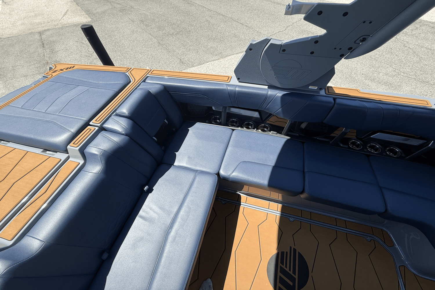 Slide: The Image of Malibu WAKESETTER 23 MXZ 2024 - 13