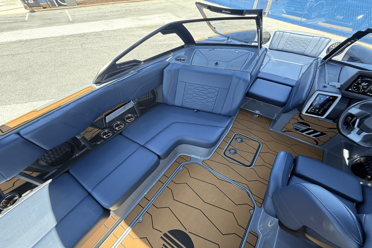 Slide: The Image of Malibu WAKESETTER 23 MXZ 2024 - 14
