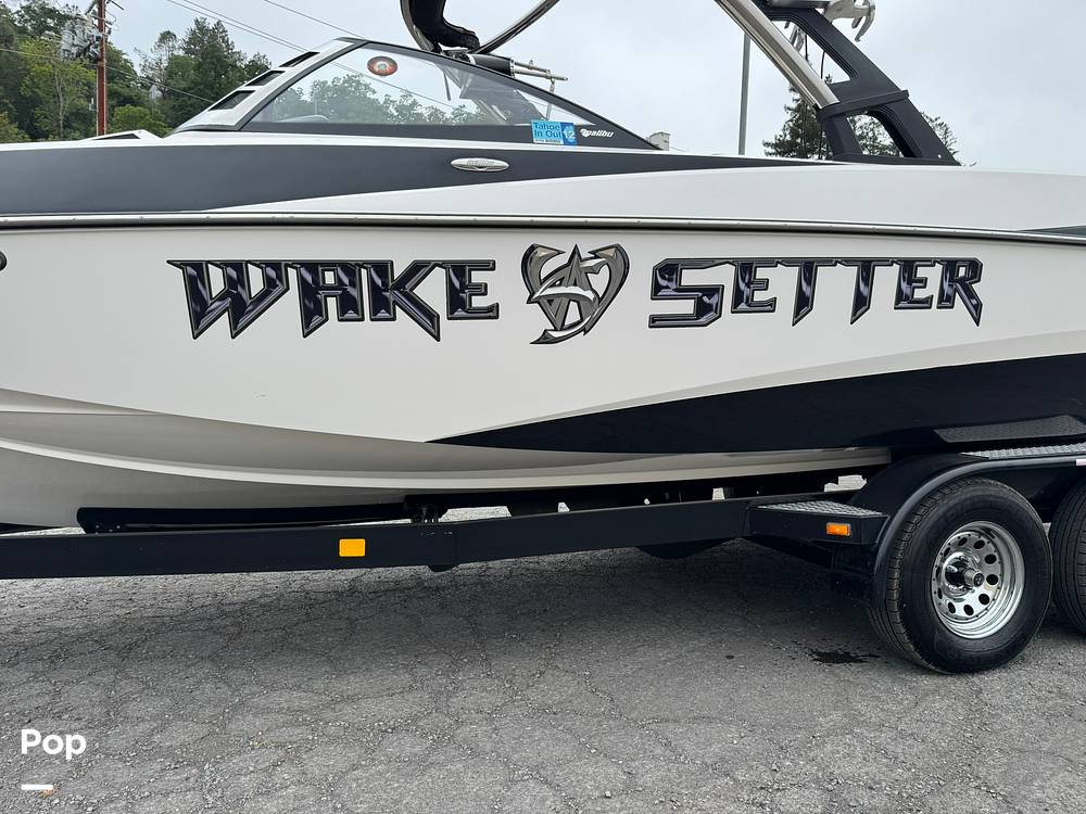 Slide: The Image of Malibu Wakesetter 247 LSV 2011 - 15403344