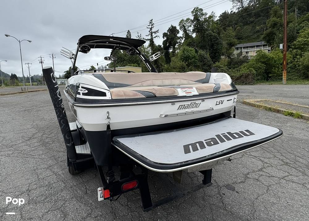Slide: The Image of Malibu Wakesetter 247 LSV 2011 - 15403349