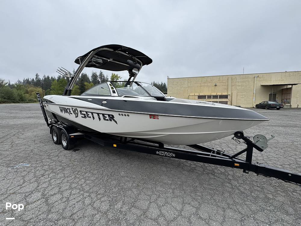 Slide: The Image of Malibu Wakesetter 247 LSV 2011 - 15403332