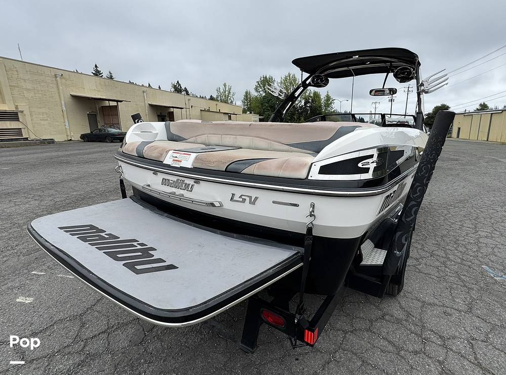 Slide: The Image of Malibu Wakesetter 247 LSV 2011 - 15403350