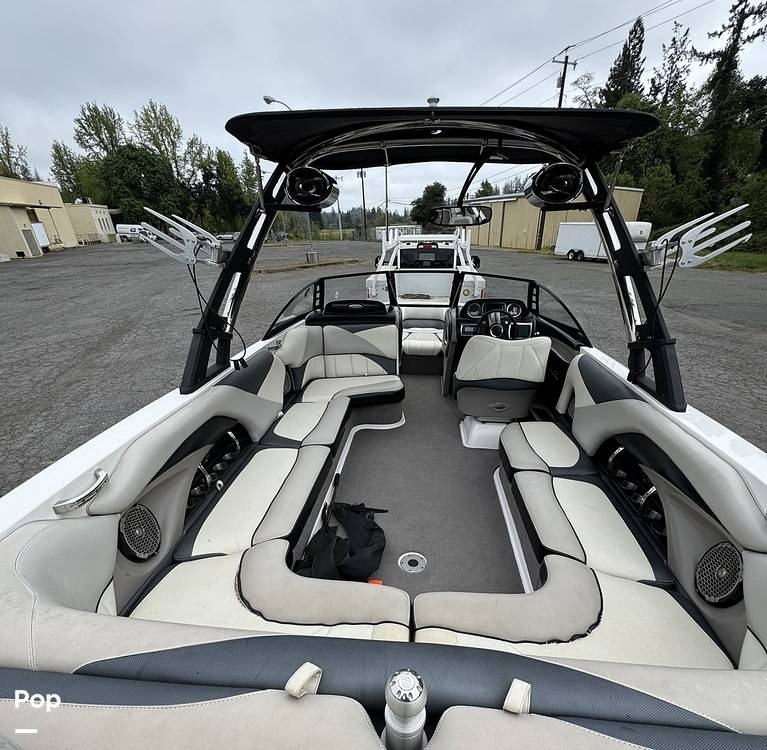 Slide: The Image of Malibu Wakesetter 247 LSV 2011 - 15403352