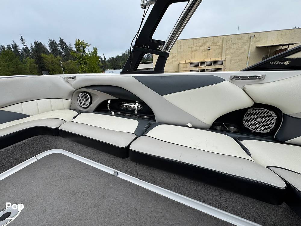 Slide: The Image of Malibu Wakesetter 247 LSV 2011 - 15403360
