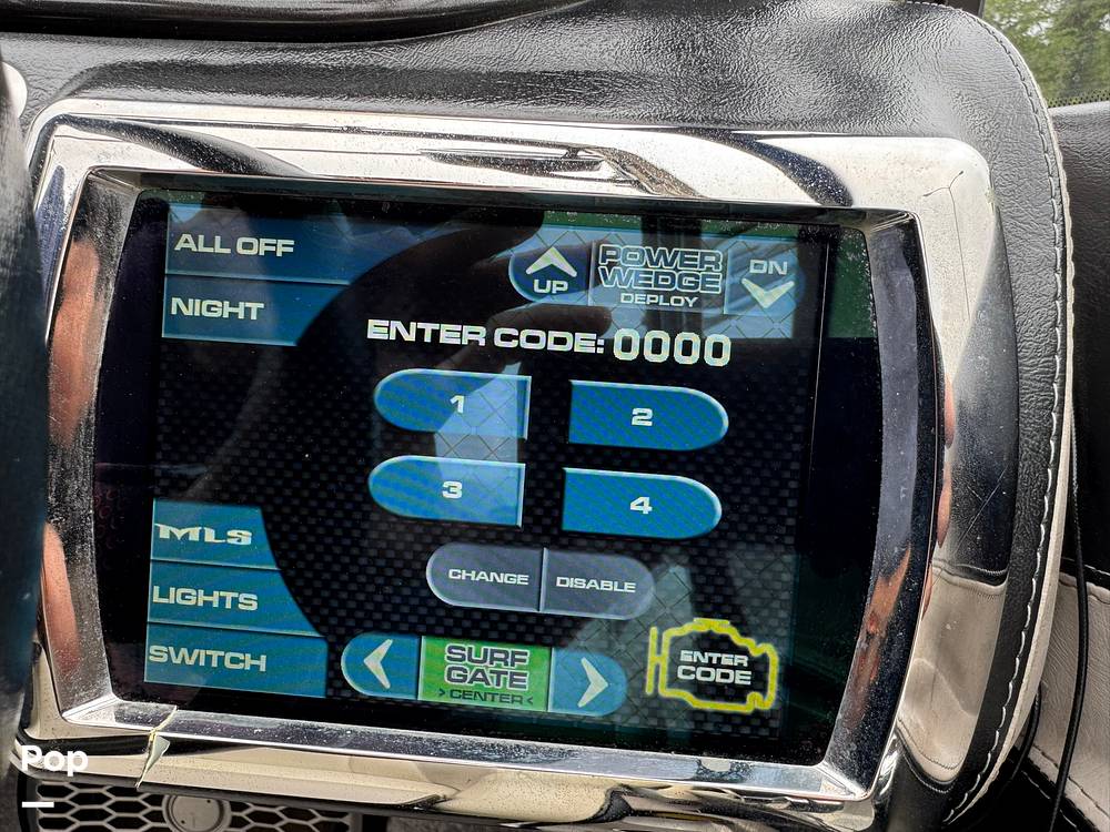 Slide: The Image of Malibu Wakesetter 247 LSV 2011 - 15403368