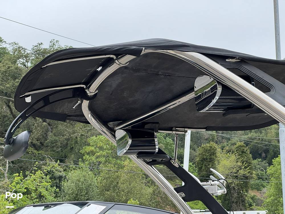 Slide: The Image of Malibu Wakesetter 247 LSV 2011 - 15403381