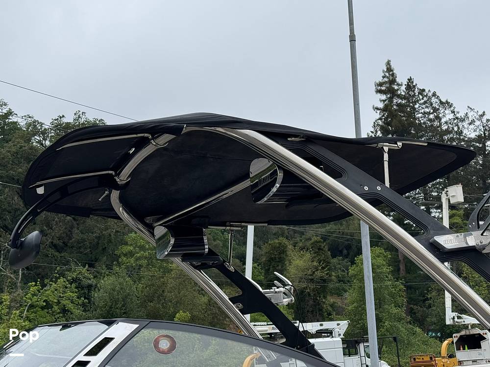 Slide: The Image of Malibu Wakesetter 247 LSV 2011 - 15403382