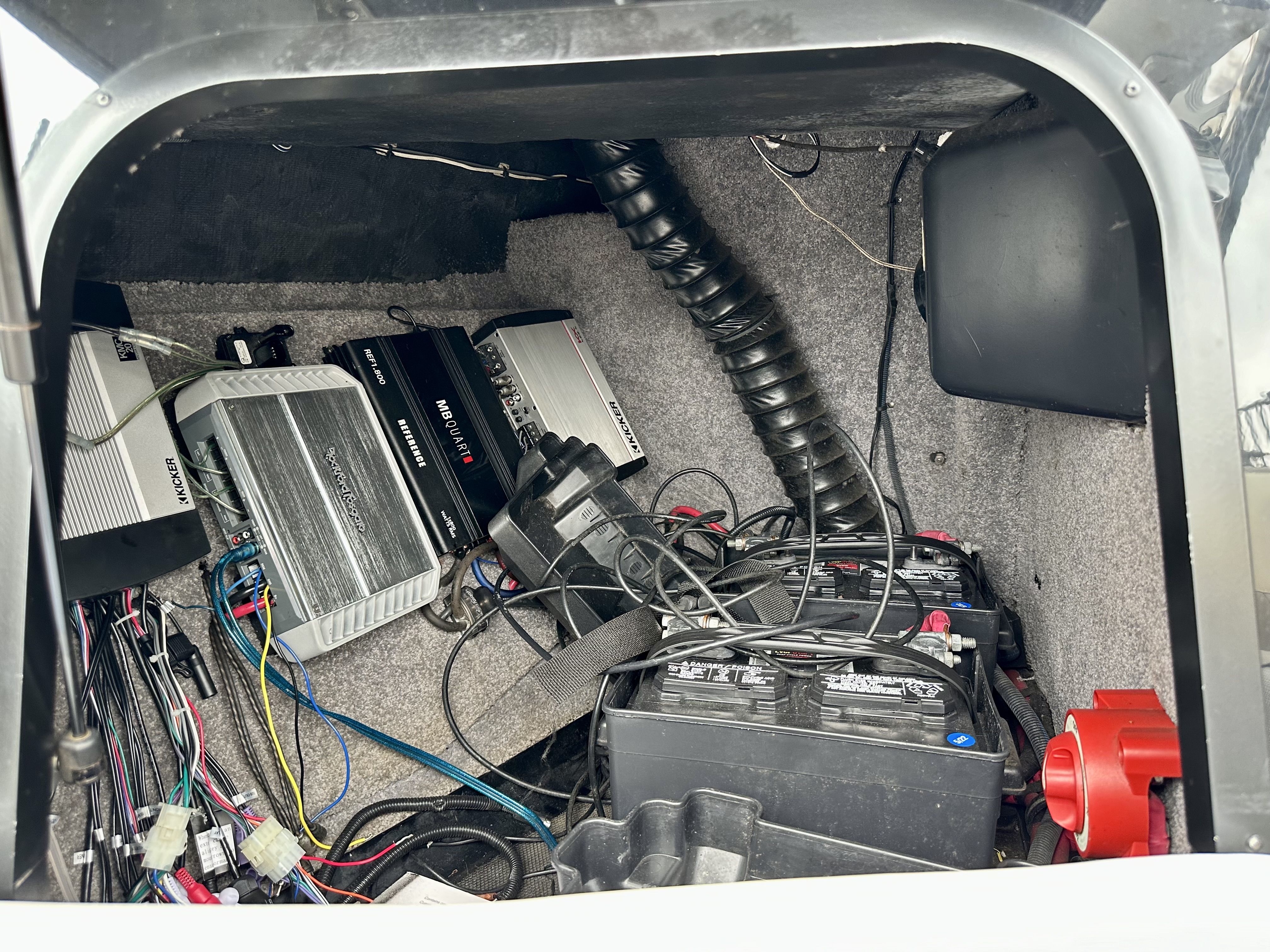 Slide: The Image of Malibu Wakesetter 247 LSV 2012 - 21