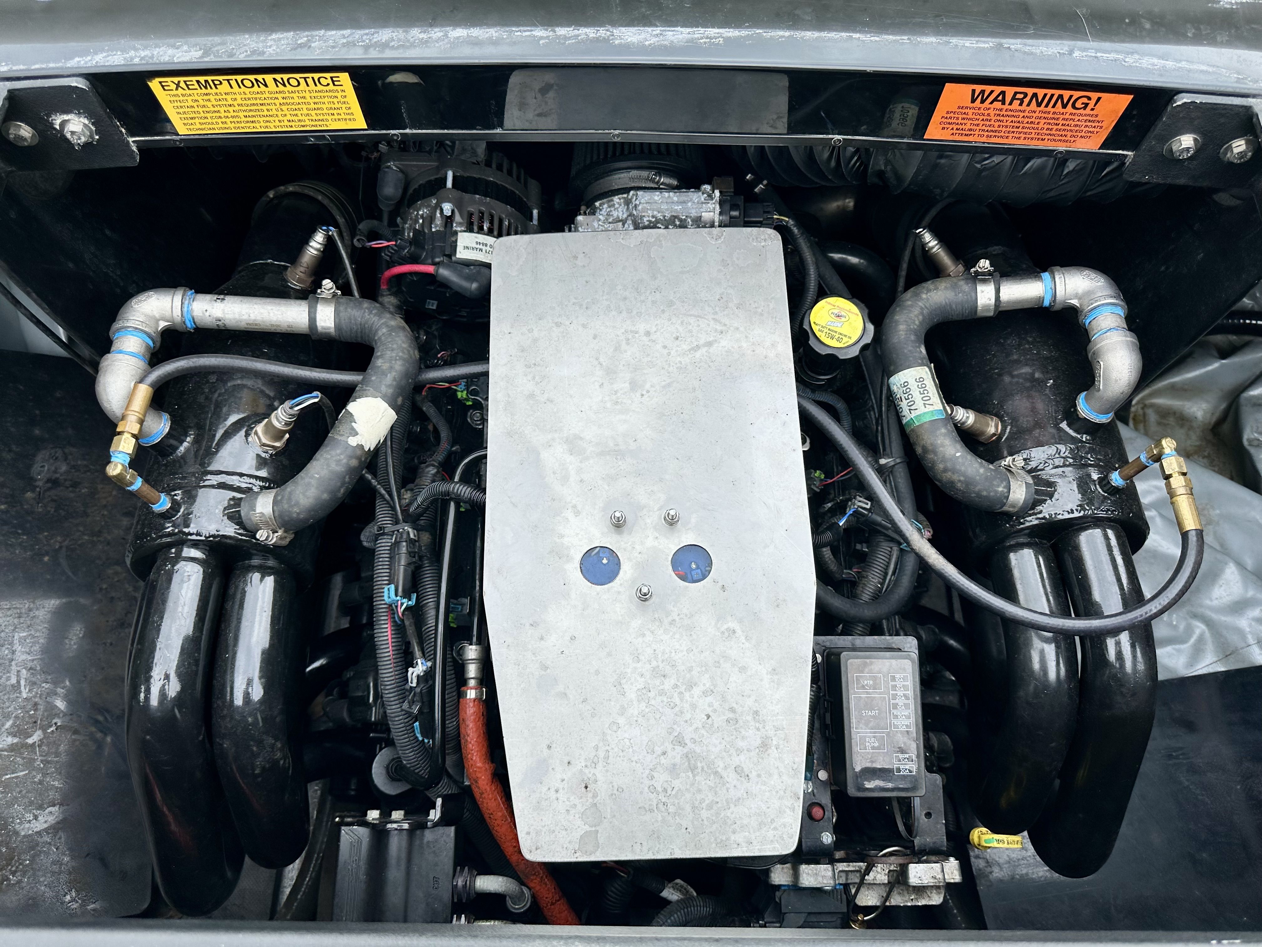 Slide: The Image of Malibu Wakesetter 247 LSV 2012 - 23