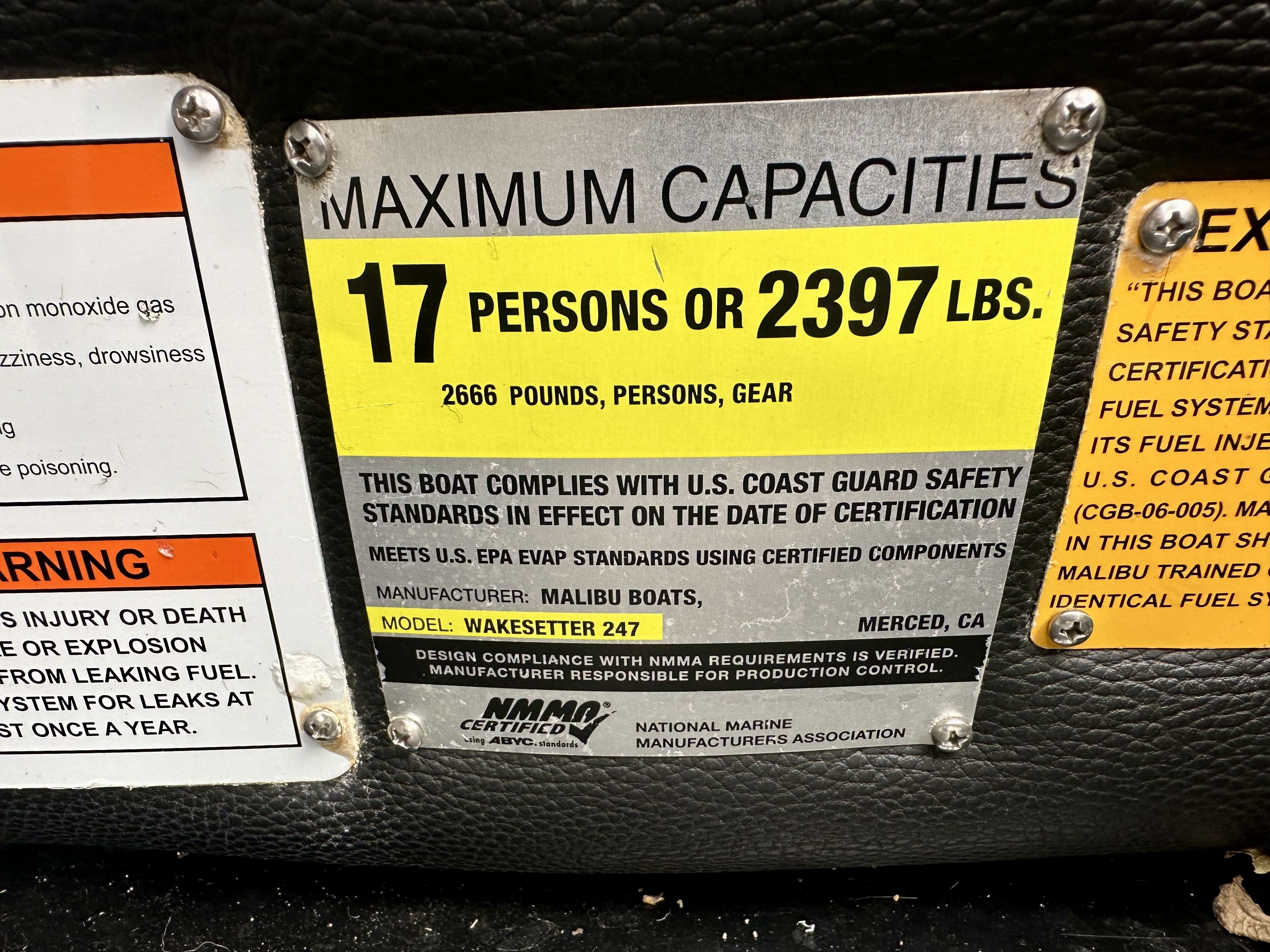 Slide: The Image of Malibu Wakesetter 247 LSV 2012 - 24