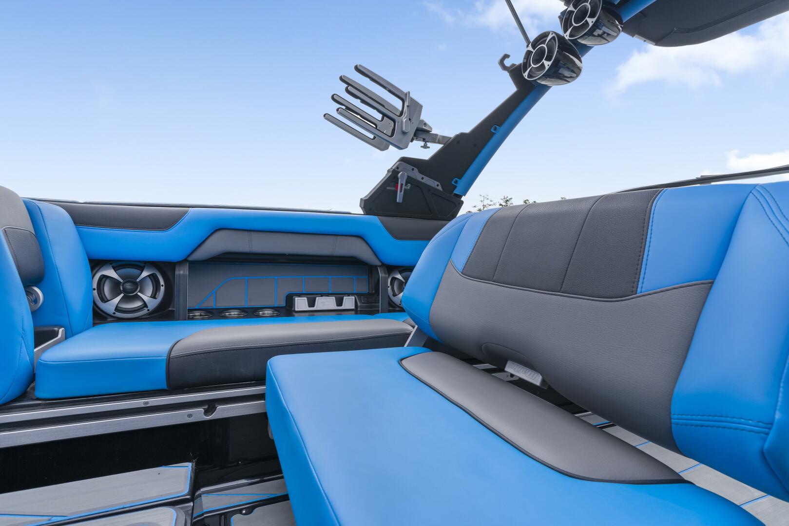 Slide: The Image of Malibu Wakesetter 25LSV 2021 - 5100827