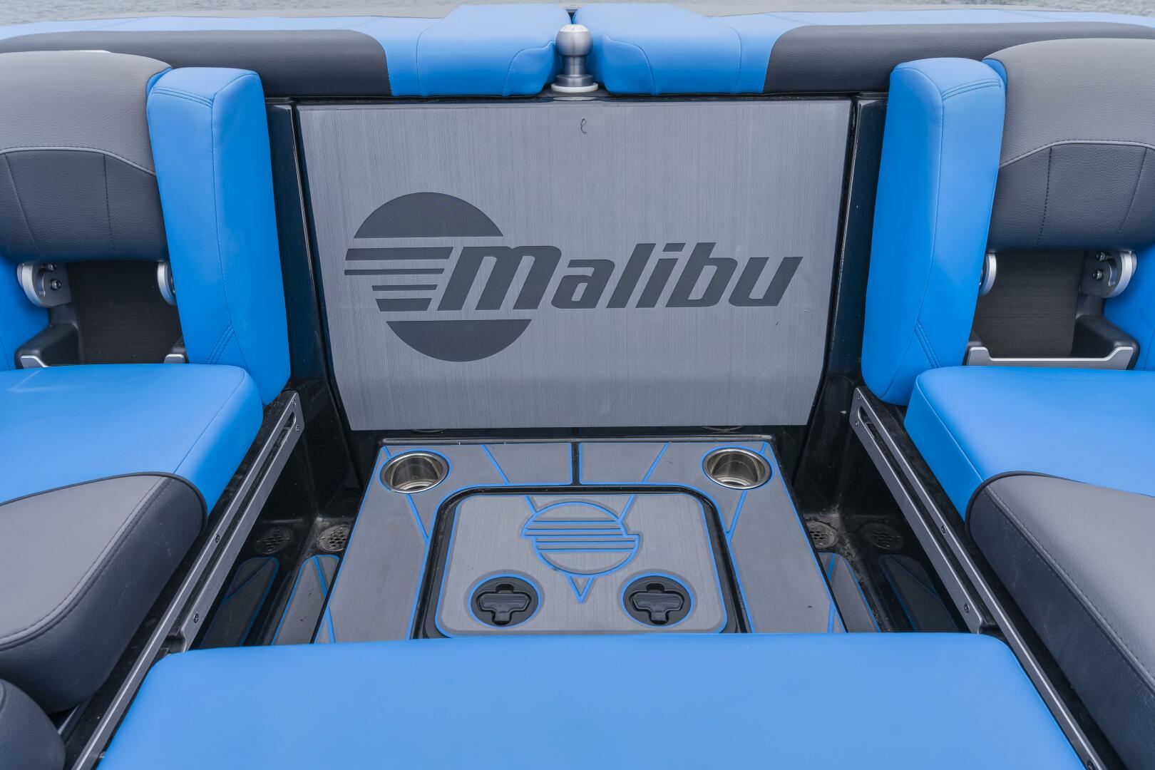 Slide: The Image of Malibu Wakesetter 25LSV 2021 - 5100828