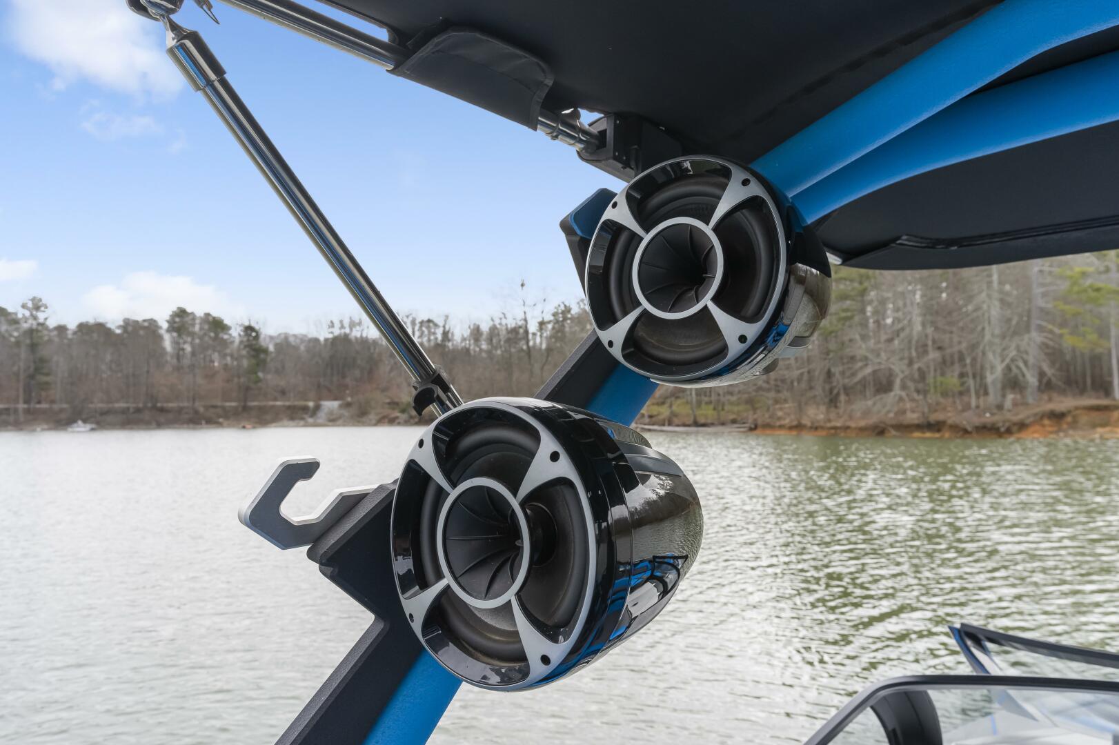 Slide: The Image of Malibu Wakesetter 25LSV 2021 - 5100830