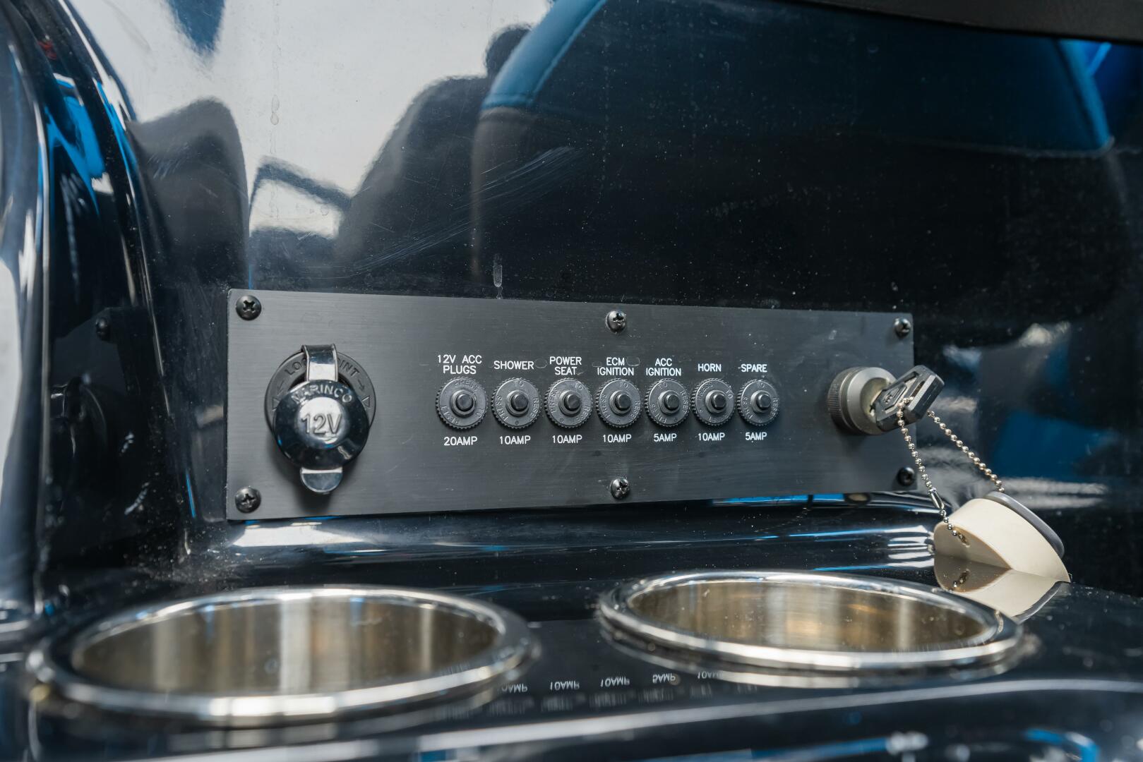 Slide: The Image of Malibu Wakesetter 25LSV 2021 - 5100839