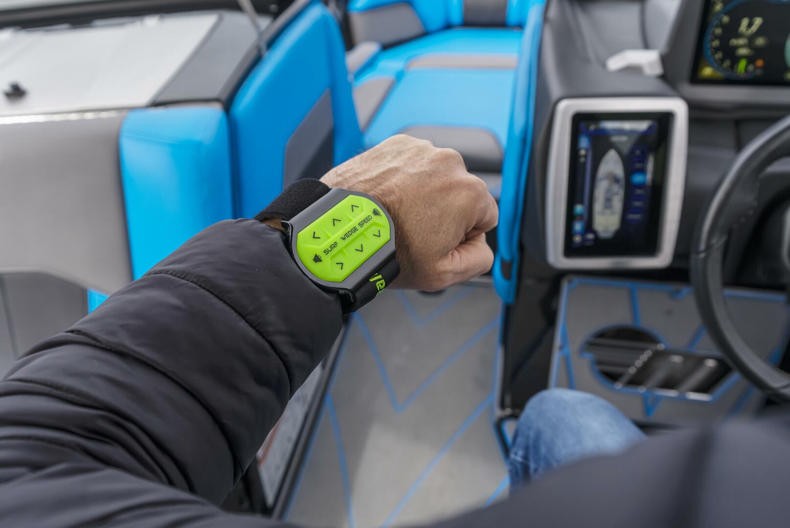 Slide: The Image of Malibu Wakesetter 25LSV 2021 - 5100840