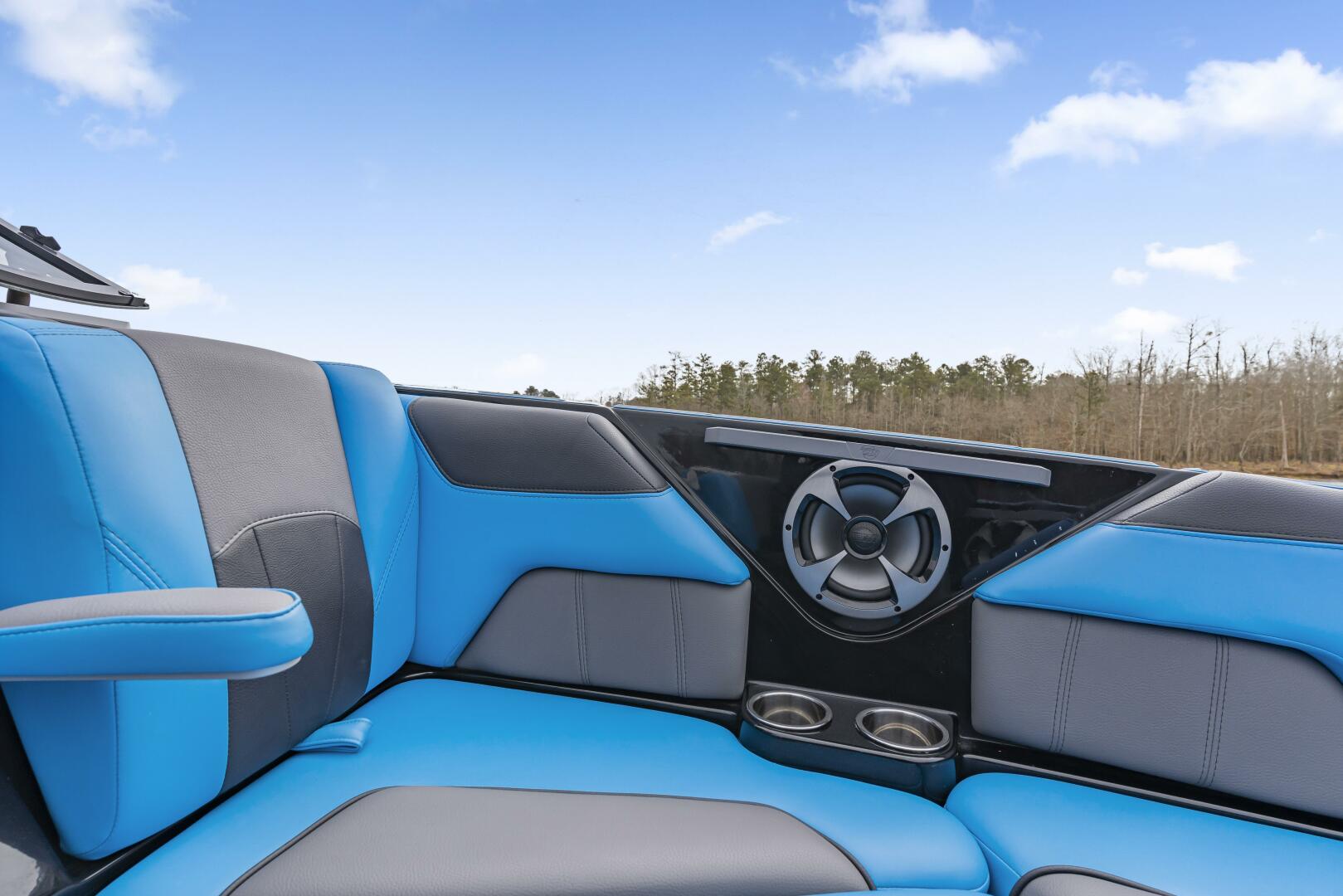 Slide: The Image of Malibu Wakesetter 25LSV 2021 - 5100816