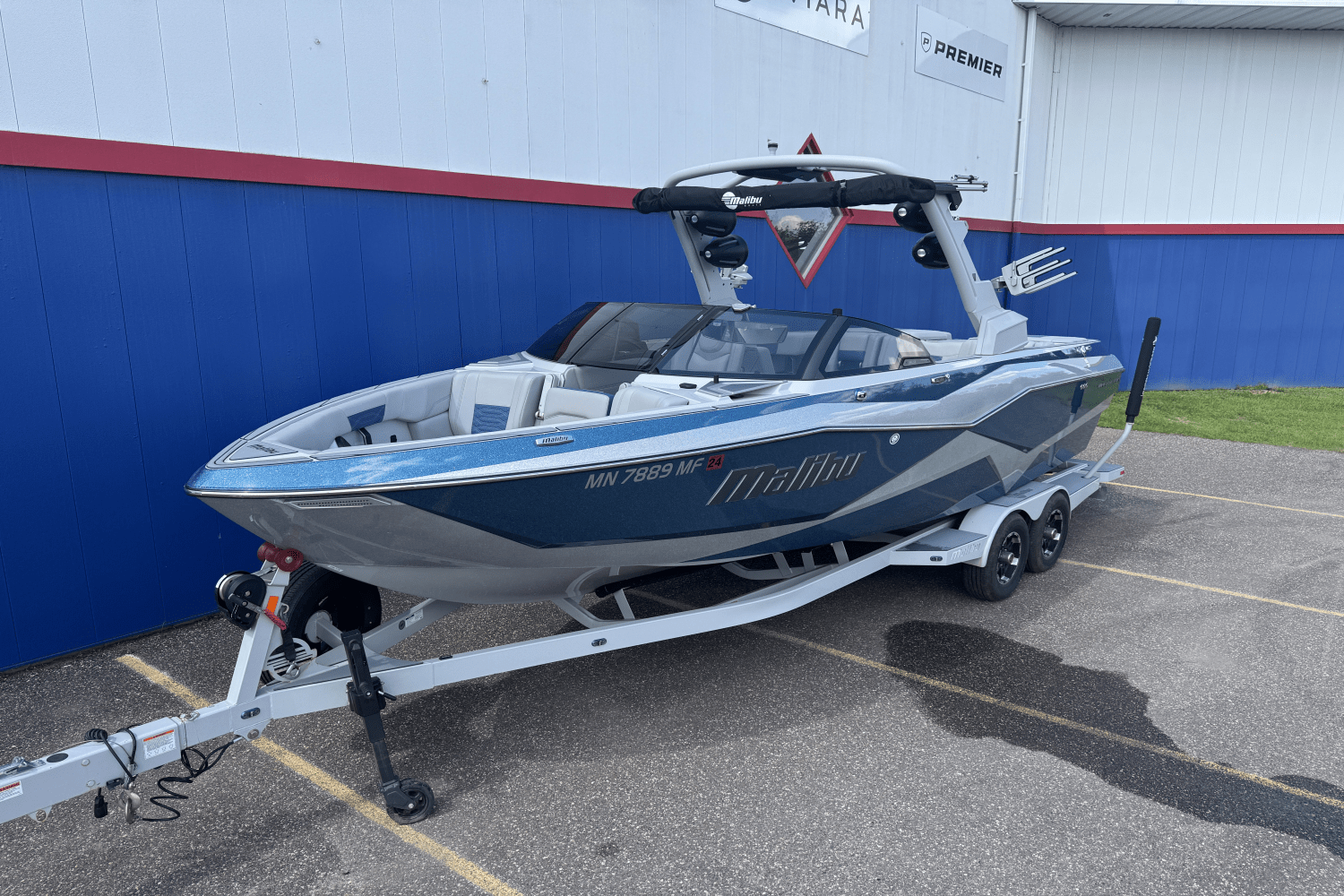Slide: The Image of Malibu WAKESETTER 25 LSV 2022 - 0