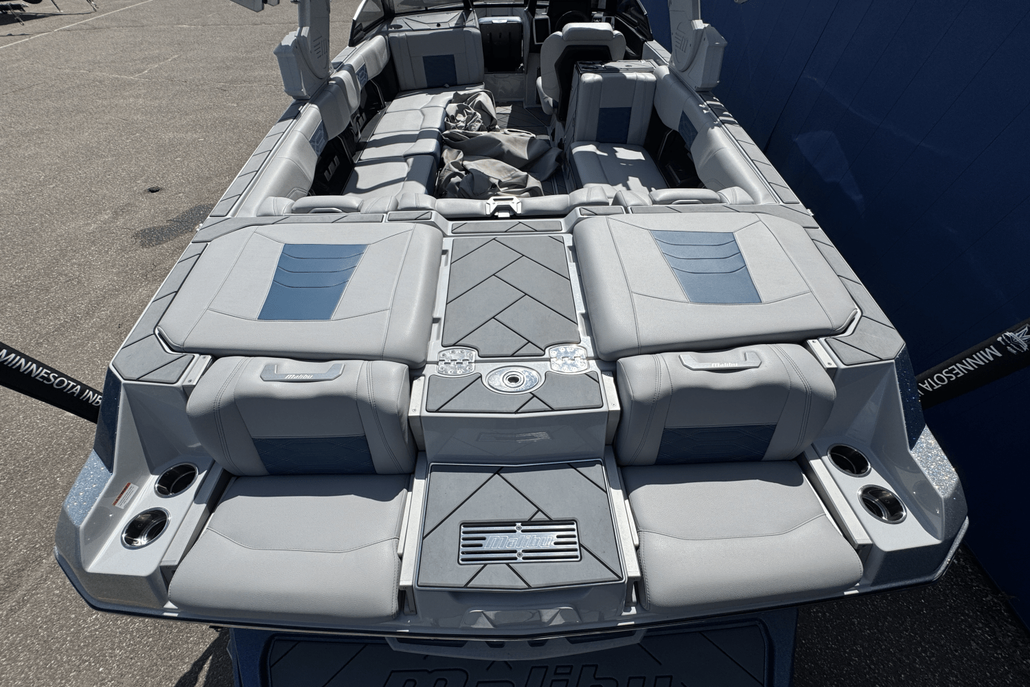 Slide: The Image of Malibu WAKESETTER 25 LSV 2022 - 10