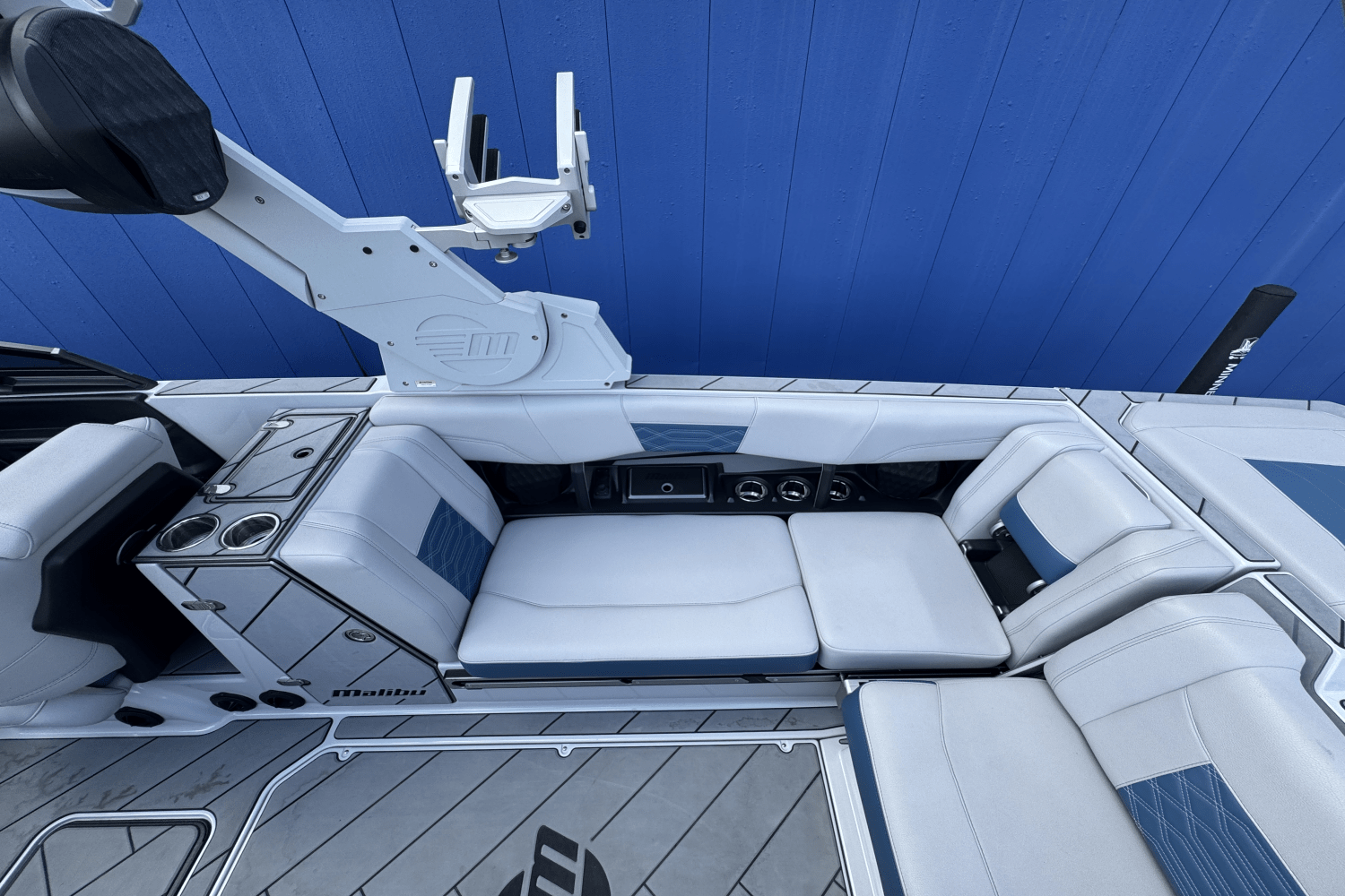 Slide: The Image of Malibu WAKESETTER 25 LSV 2022 - 17