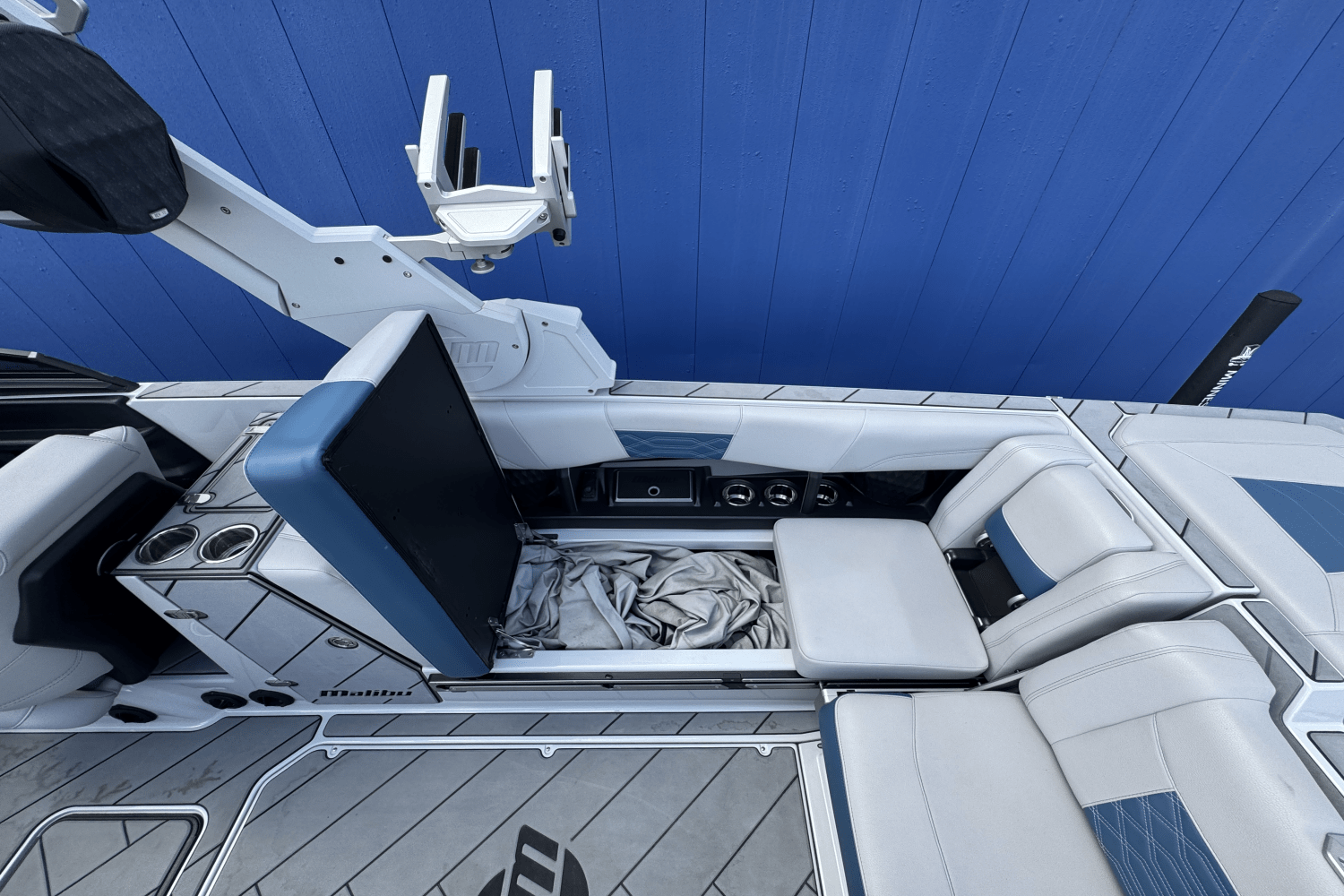 Slide: The Image of Malibu WAKESETTER 25 LSV 2022 - 18