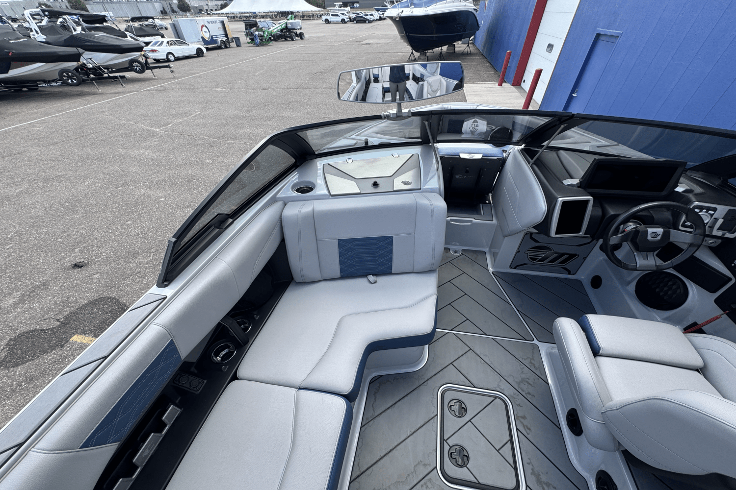 Slide: The Image of Malibu WAKESETTER 25 LSV 2022 - 28