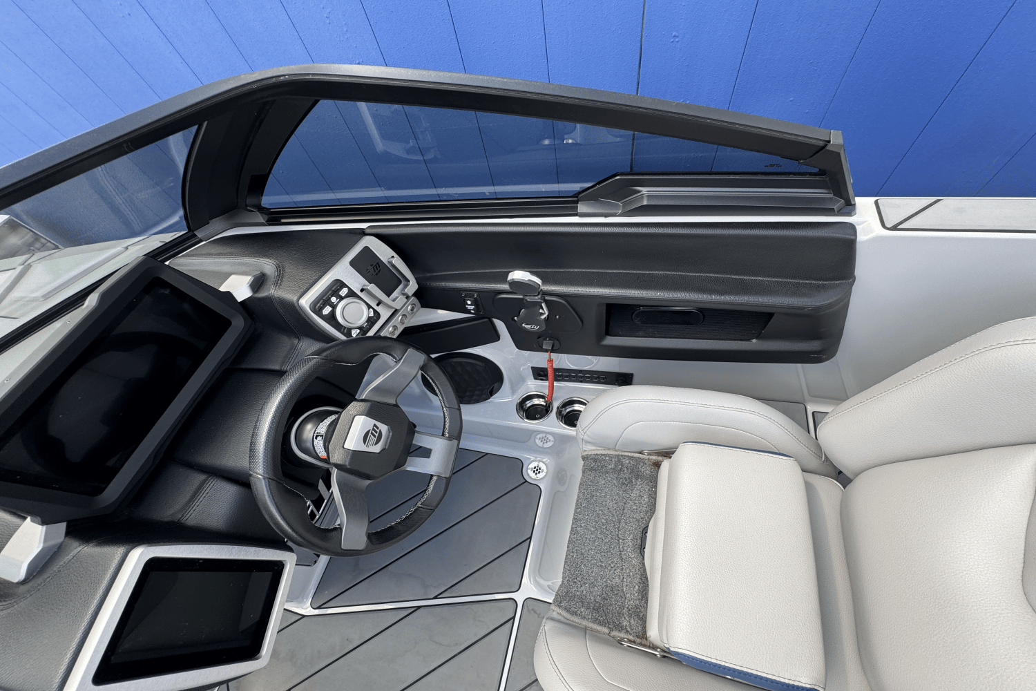 Slide: The Image of Malibu WAKESETTER 25 LSV 2022 - 35