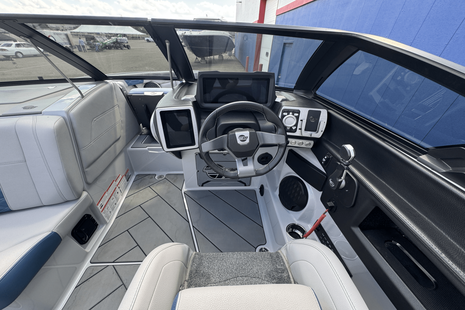 Slide: The Image of Malibu WAKESETTER 25 LSV 2022 - 36