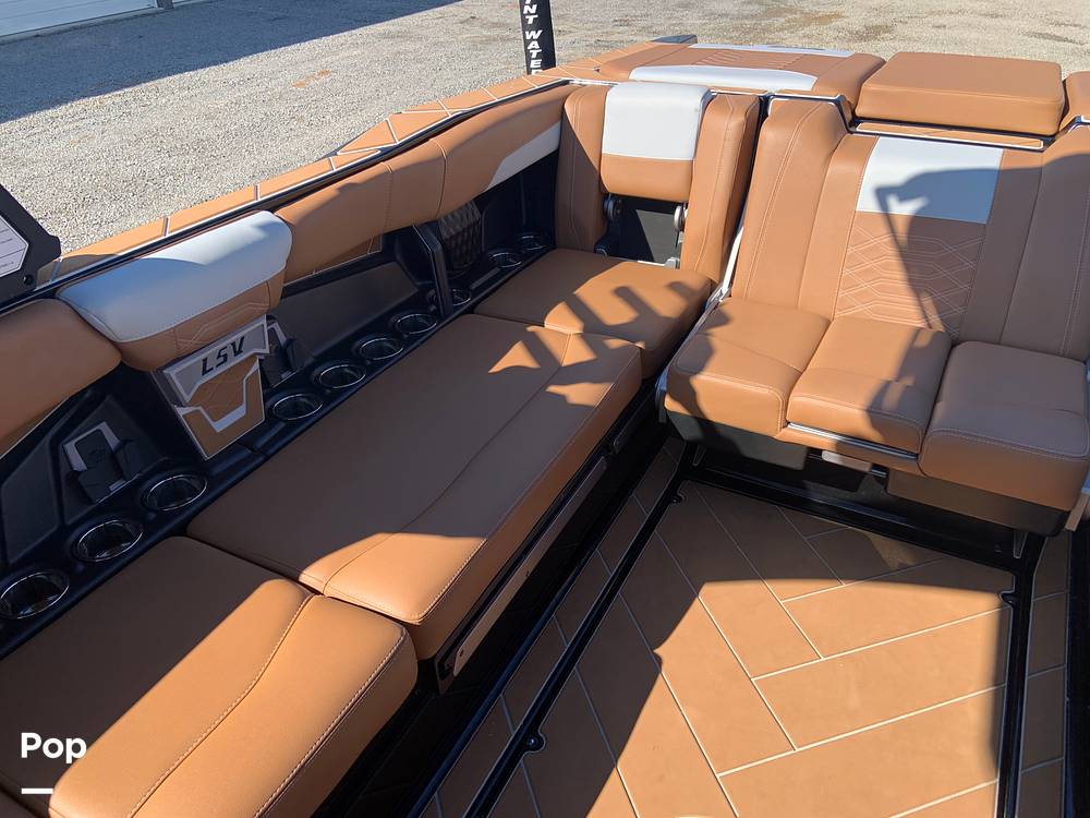 Slide: The Image of Malibu Wakesetter 26 LSV 2023 - 13735534