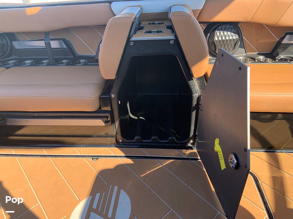 Slide: The Image of Malibu Wakesetter 26 LSV 2023 - 13735641
