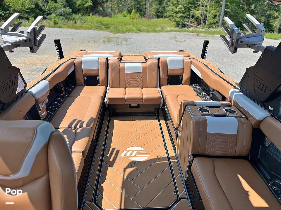 Slide: The Image of Malibu Wakesetter 26 LSV 2023 - 13686445
