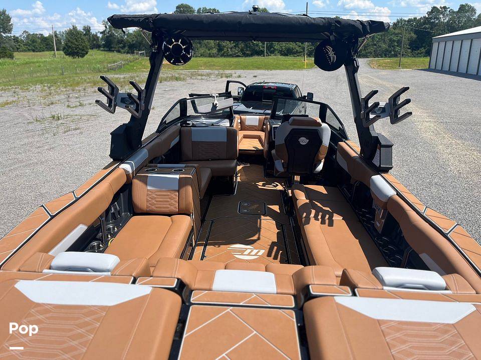 Slide: The Image of Malibu Wakesetter 26 LSV 2023 - 13686454