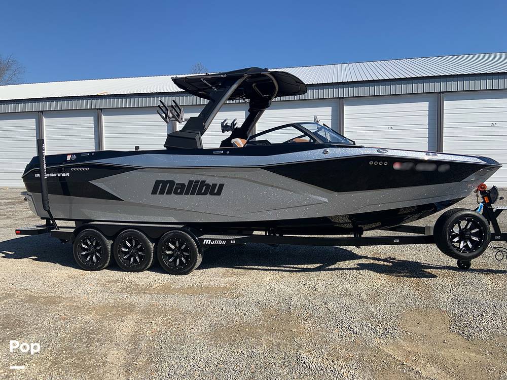 Slide: The Image of Malibu Wakesetter 26 LSV 2023 - 13733848