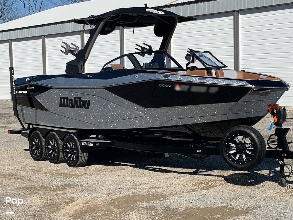 Slide: The Image of Malibu Wakesetter 26 LSV 2023 - 13733857