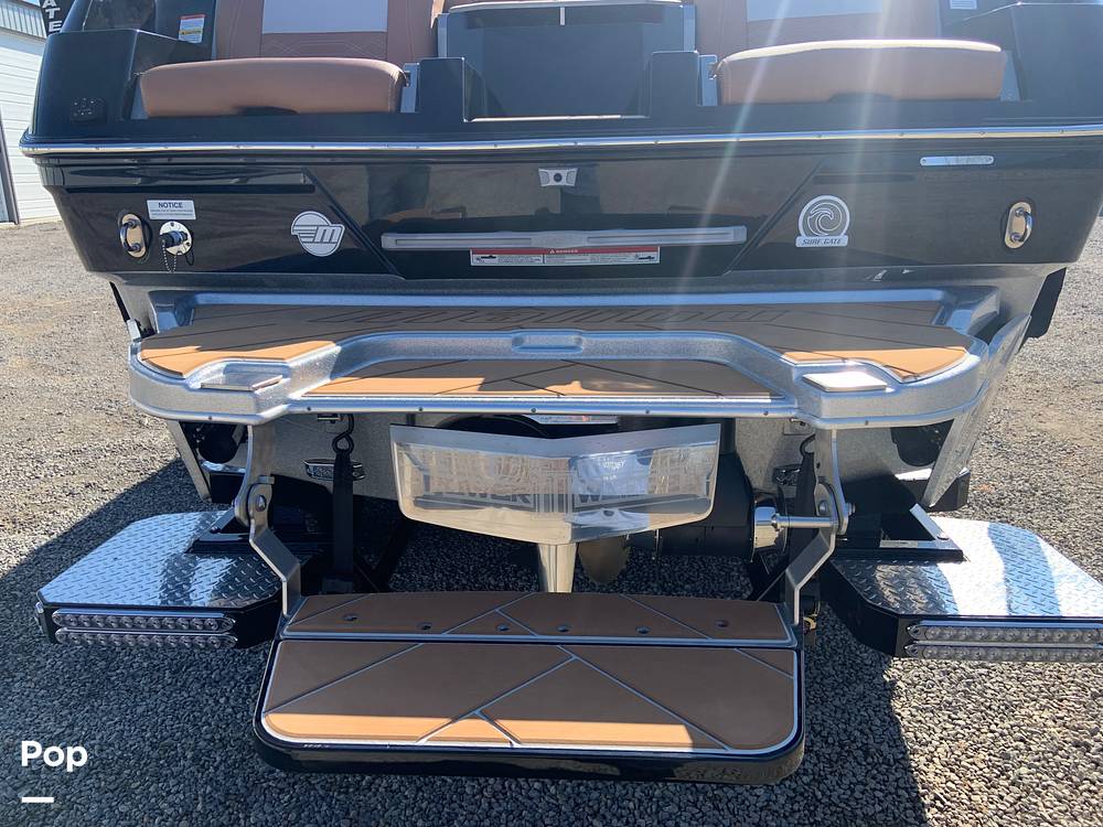 Slide: The Image of Swin Step - 13735427