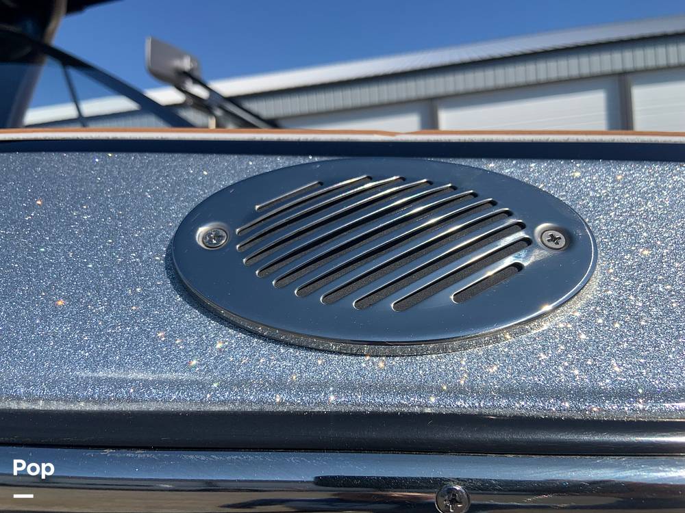 Slide: The Image of Horn - 13735471