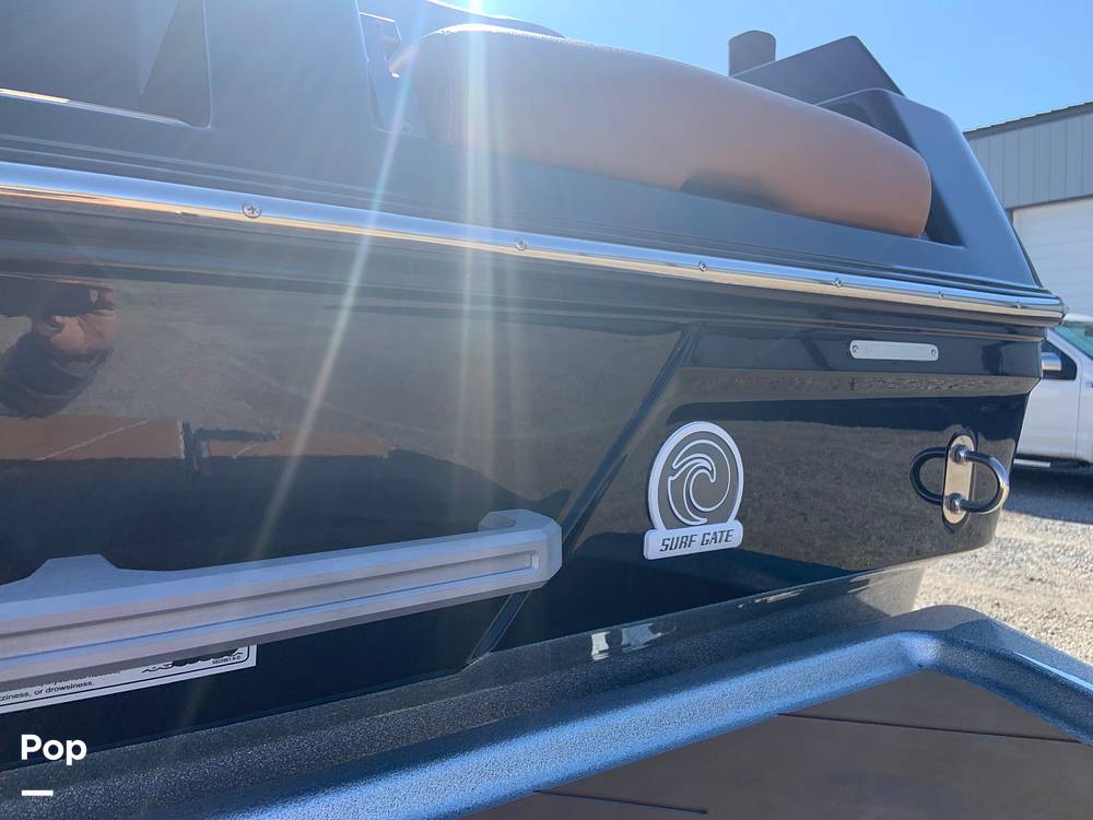 Slide: The Image of Malibu Wakesetter 26 LSV 2023 - 13735486