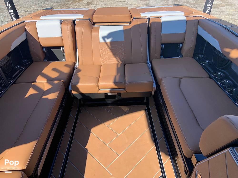 Slide: The Image of Malibu Wakesetter 26 LSV 2023 - 13735533