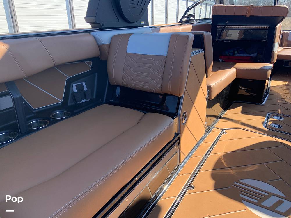 Slide: The Image of Malibu Wakesetter 26 LSV 2023 - 13735542